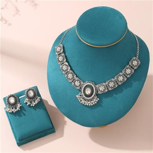 Vintage Austrian Crystal Kundan Necklace Earrings Jewelry Set for Women - Picture 4 of 6